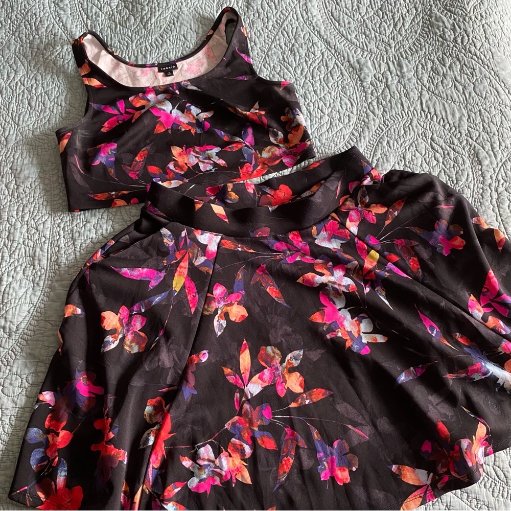 Torrid 2-Piece Crop and Skirt Set Size 0X
